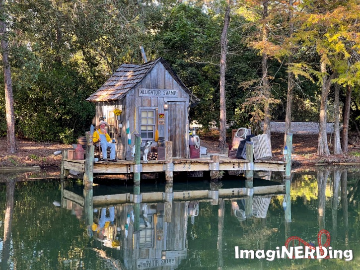 Beacon Joe and Rufus from the Rivers of America at the Magic Kingdom in 2021.