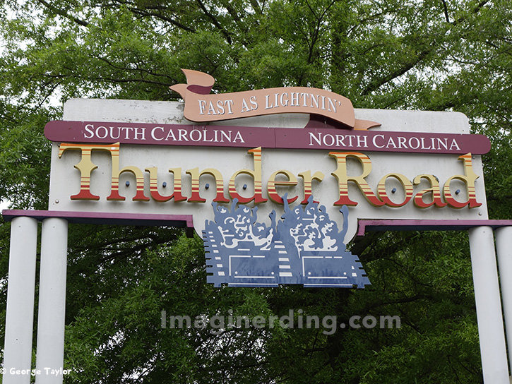 carowinds-thunder-road-sign-roller-coaster