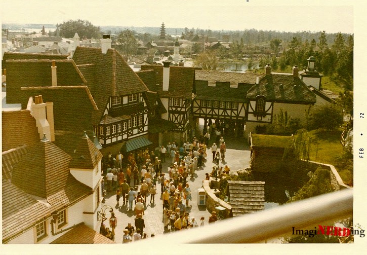 vintage 1972 photo fro m the Magic Kingdom skyway showing parts of fantasyland