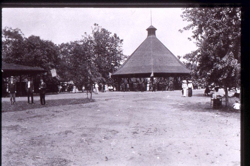 riverside park asheville carousel merry-go-round